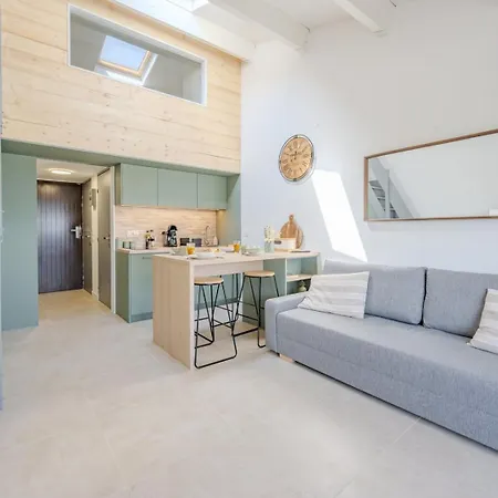 Duplex Cap Soleil 아파트 *